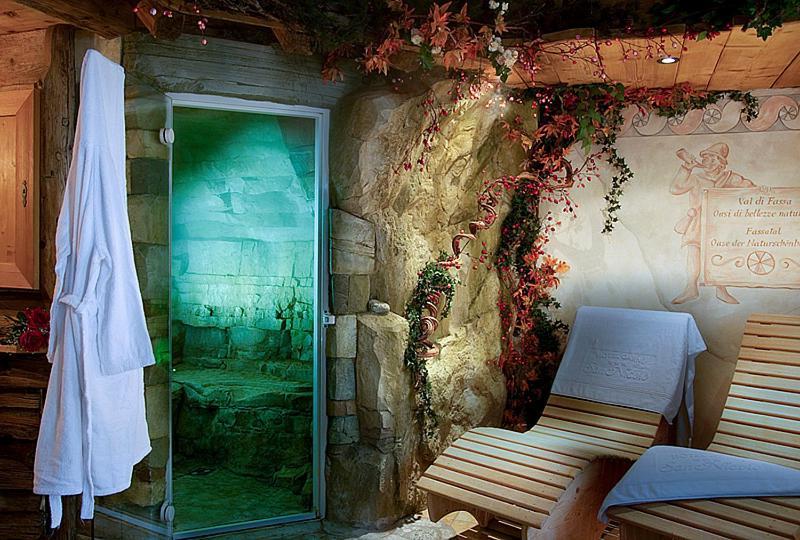 Hotel Garni San Nicolo Pozza di Fassa Exterior foto